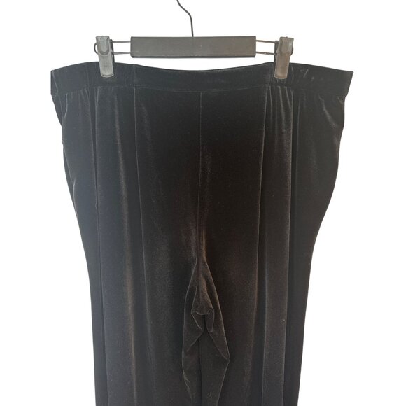 Chicos Black Size 16 Flowy Velvet Dressy Pants Short - Picture 13 of 15
